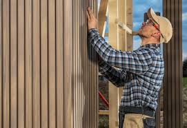 How To Choose The Right Materials for Your Siding Installation in 'Pine Prairie, LA